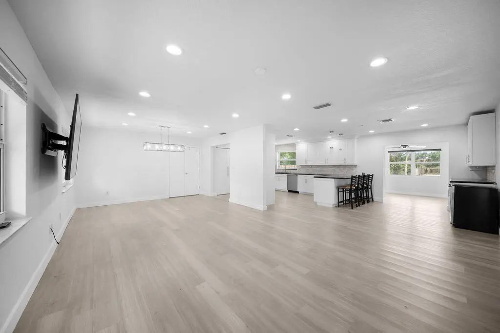 2C1A8558 at 4910 SW 205TH Avenue, Southwest Ranches