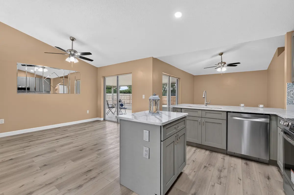 Completely New Appliances at 2062 SW JANETTE Avenue, Port St. Lucie