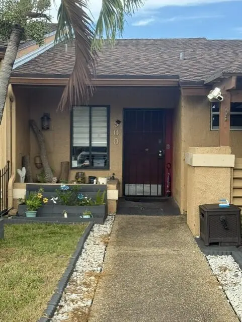 Pic at 900 NW 79th Terrace, Plantation