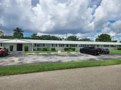 1119 Lake Terrace 115, Boynton Beach – Villa for rent