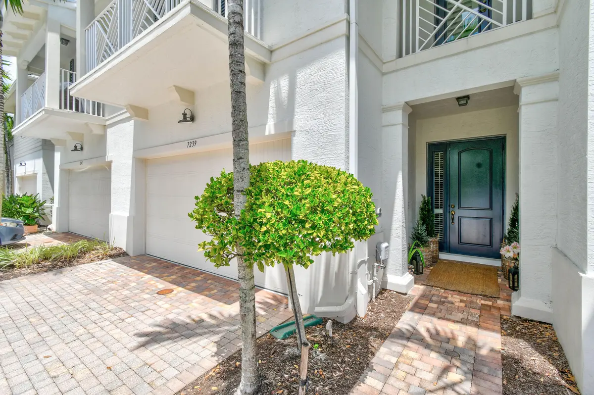 7239OxfordCt(3) at 7239 Oxford Court, Palm Beach Gardens