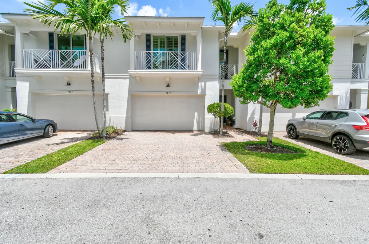 7239OxfordCt(1) at 7239 Oxford Court, Palm Beach Gardens