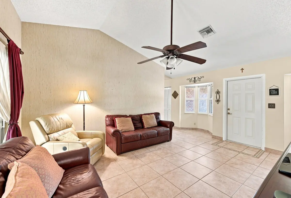 07_dsc_7058 at 2111 NW 86TH Way, Coral Springs