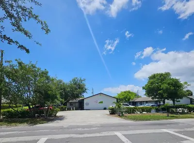 200 NW 14TH Street 1, Pompano Beach – Apartment for rent