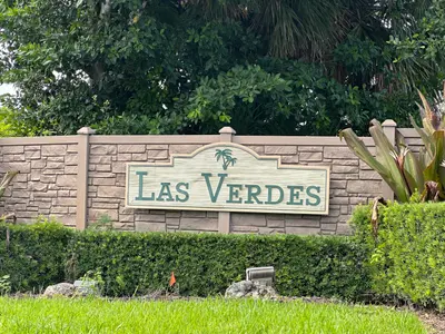 5483 VIBURNUM Circle, Delray Beach – Villa for sale