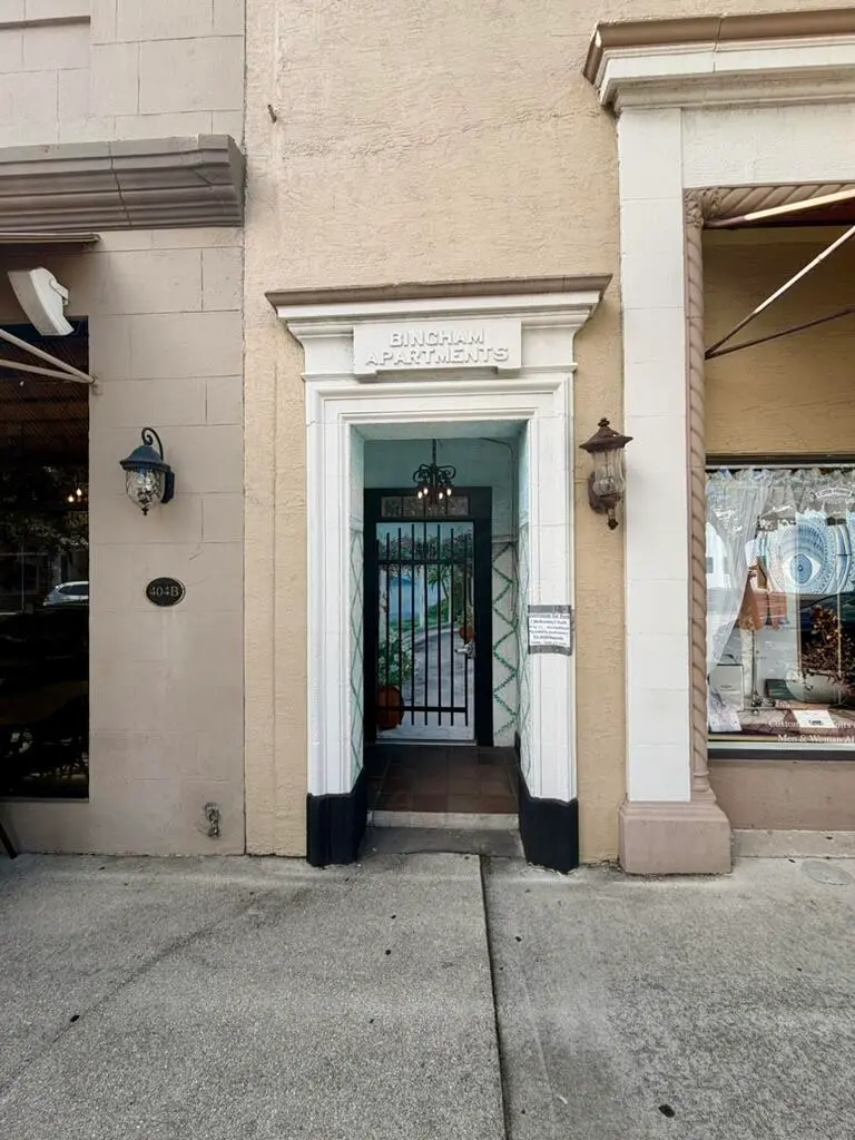 D1AED1BF-5CC2-49A2-BD0B-D33B87D6F53E_1_1 at 406 NORTHWOOD Road 3, West Palm Beach