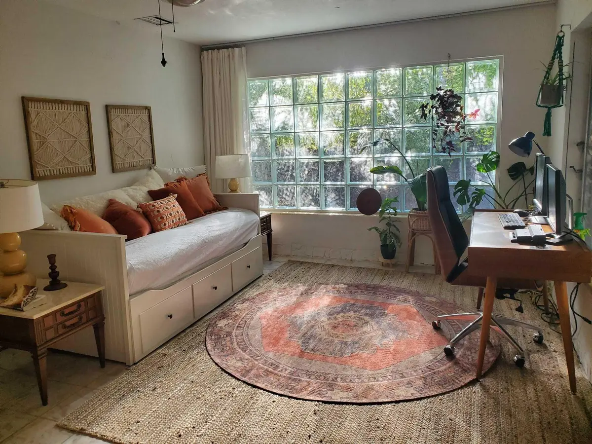 photo-07 at 2610 TAYLOR Street, Hollywood