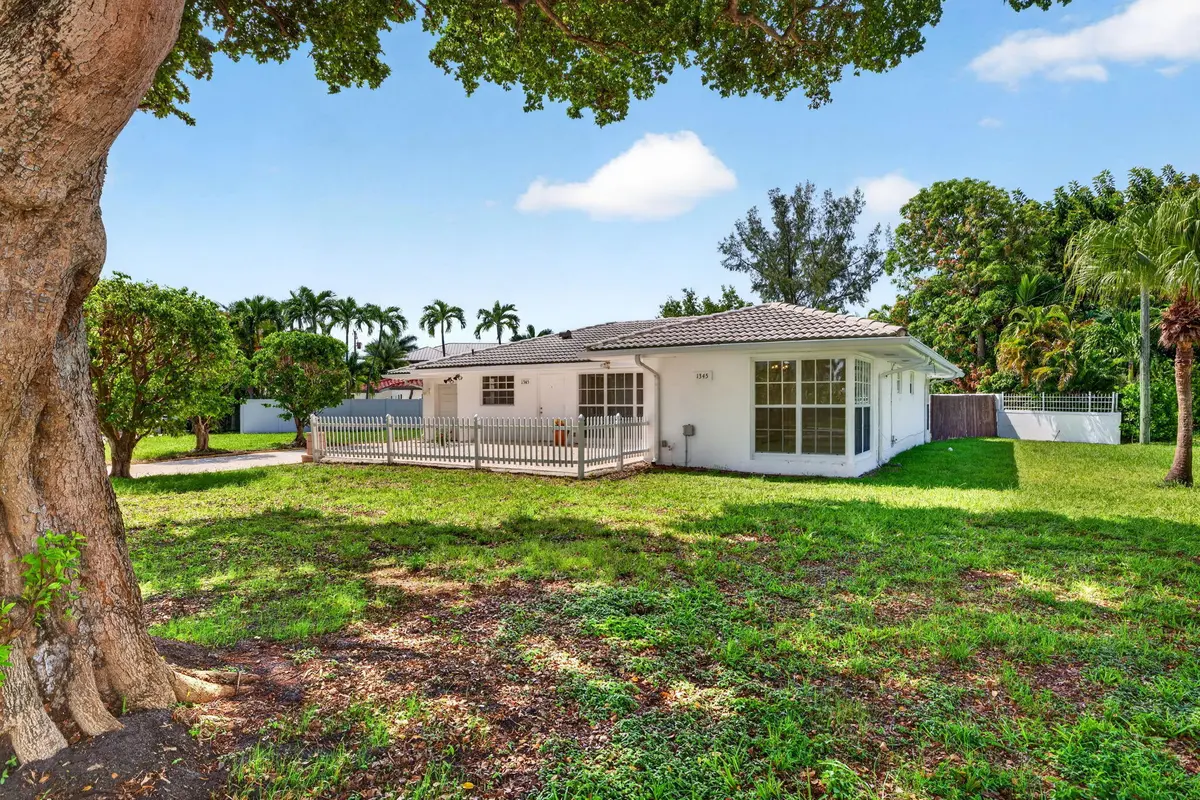 3-web-or-mls-699A8002 at 1345 E Terra Mar Drive, Pompano Beach