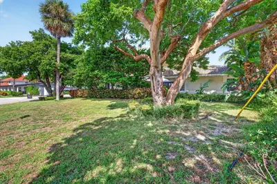 1920 E Terra Mar Drive, Lauderdale-By-The-Sea – Single Family Residence for sale