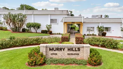 3040 LAKE OSBORNE Drive 109, Lake Worth Beach – Condominium for sale