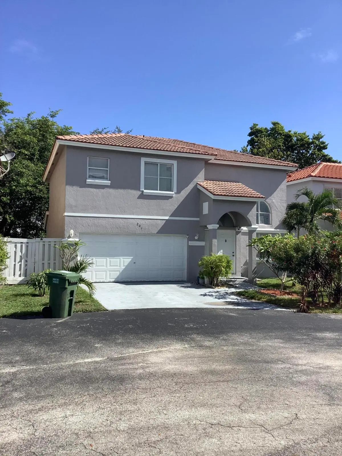 IMG_5932 at 201 SW 98th Terrace, Pembroke Pines