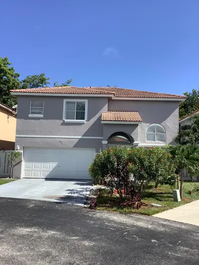 201 SW 98th Terrace, Pembroke Pines – Single Family Residence for sale