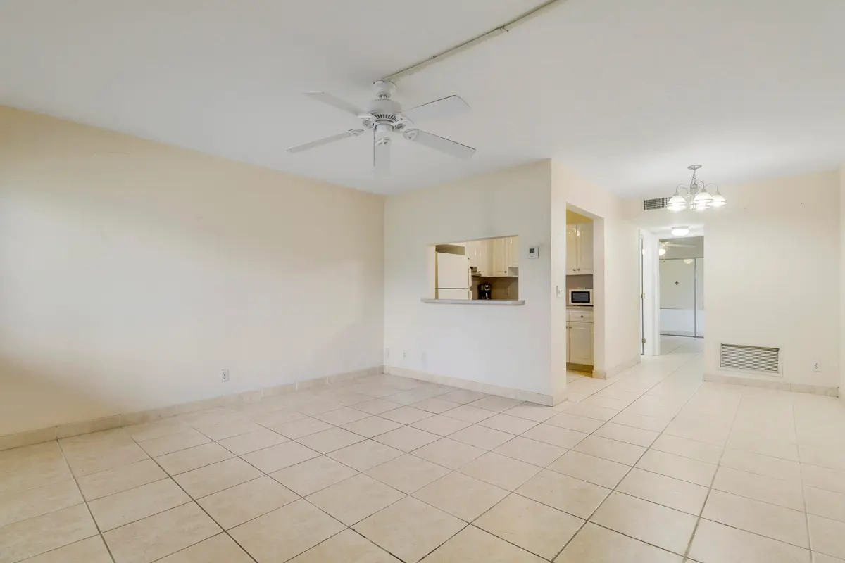 House 3 -1 at 3040 LAKE OSBORNE Drive 109, Lake Worth Beach