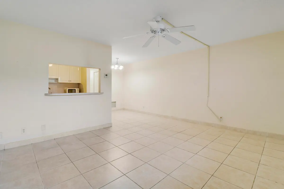 House 3 -2 at 3040 LAKE OSBORNE Drive 109, Lake Worth Beach