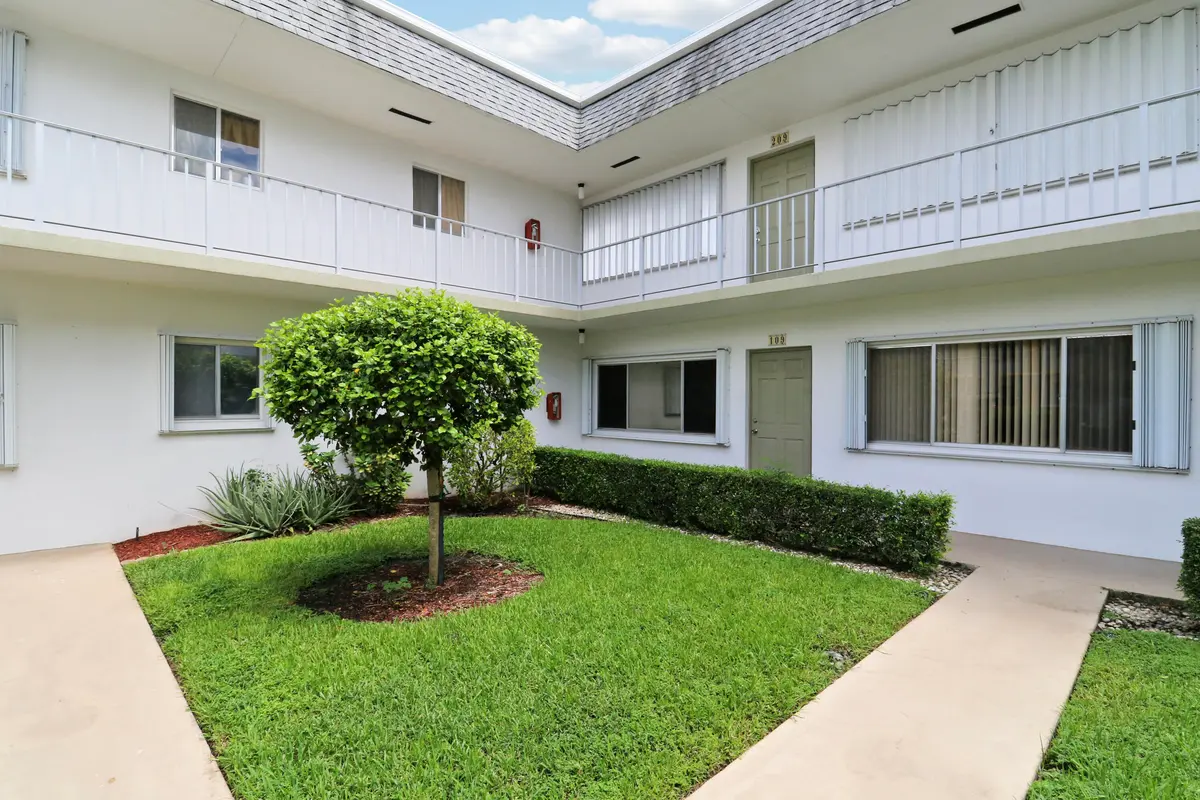 House 3 -20 at 3040 LAKE OSBORNE Drive 109, Lake Worth Beach