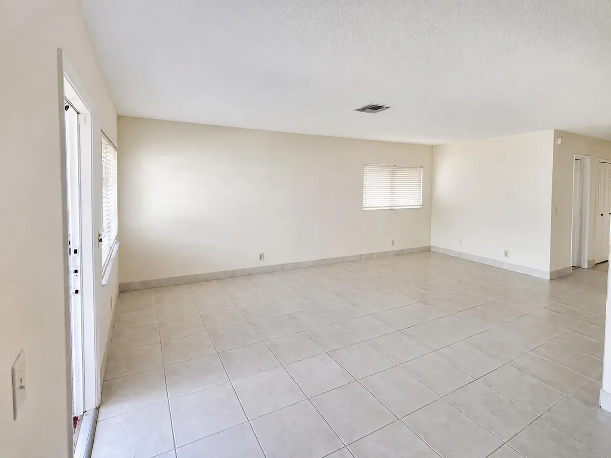 3319 AMERICO Drive, West Palm Beach, FL – photo 7