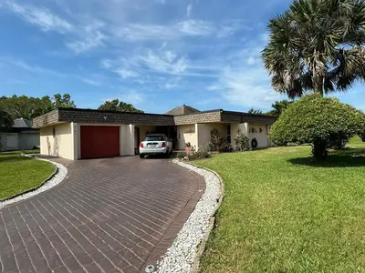 5107 BAYBERRY Lane, Tamarac – Single Family Residence for sale
