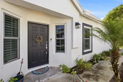 10725 PELICAN Drive, Wellington – Villa for sale