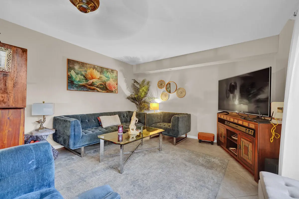 Family room at 2716 SW 15th Street, Deerfield Beach