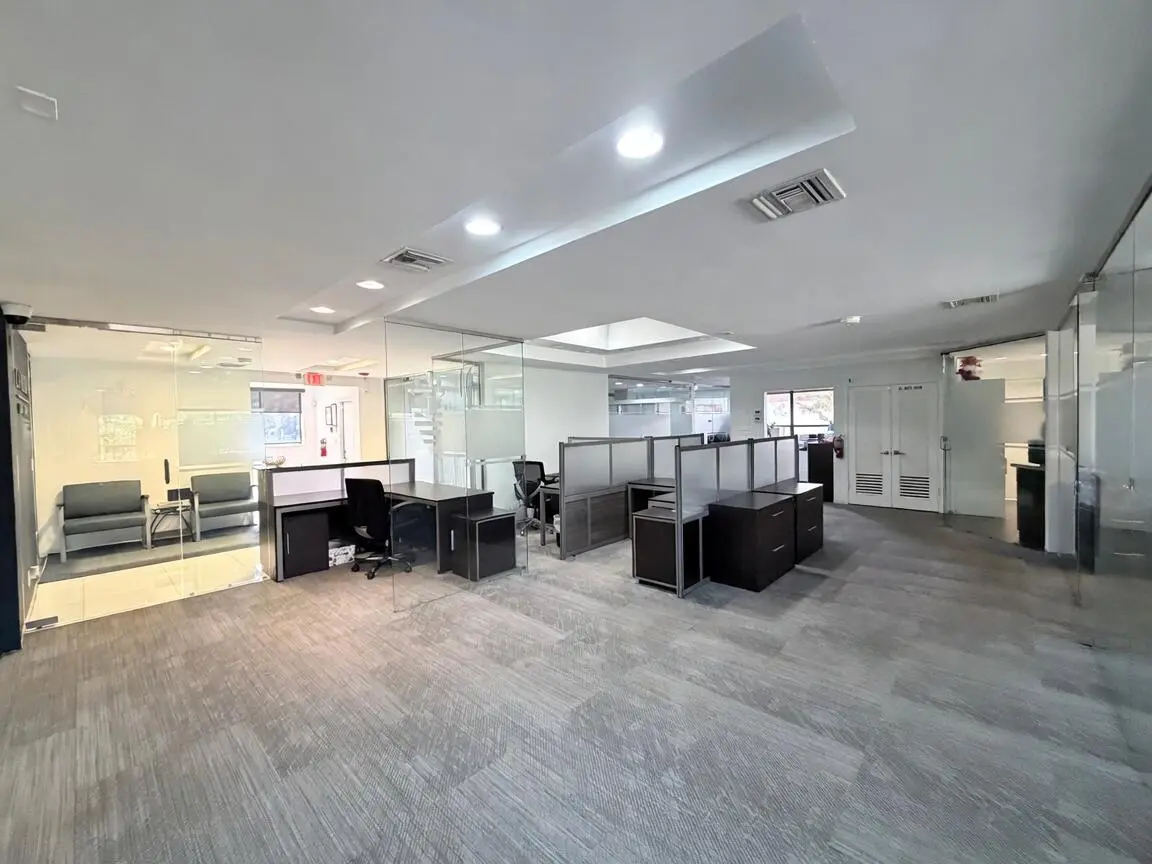 Office at 8010 N UNIVERSITY Drive, Tamarac