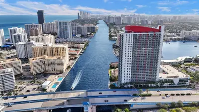2600 E HALLANDALE BEACH Boulevard T3210, Hallandale Beach – Condominium for sale