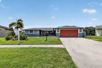 8353 Raymond Drive, Boynton Beach – Single Family Residence for sale