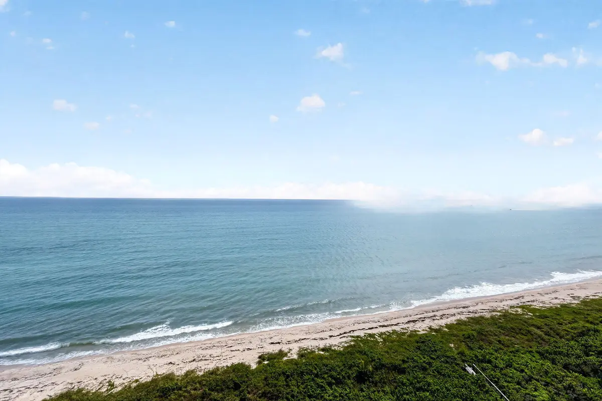 62-web-or-mls-5P1A4090 at 4310 N Hwy A1A PH1S, Fort Pierce