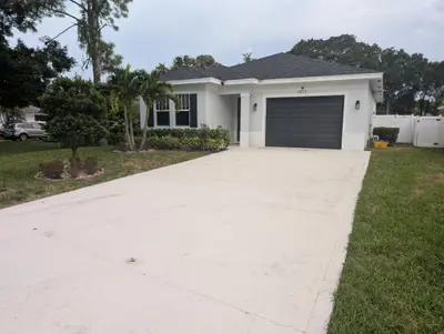 6872 Australian Street, Jupiter – Single Family Residence for rent
