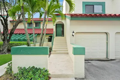 13 LEXINGTON Lane G, Palm Beach Gardens – sold