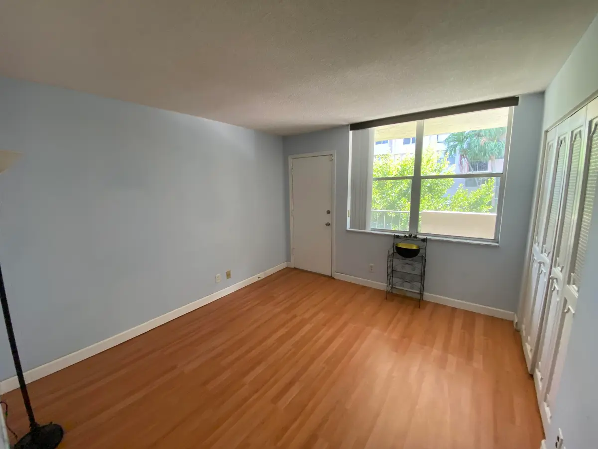 B209-Guest bedroom at 777 S Federal Highway 209B, Pompano Beach