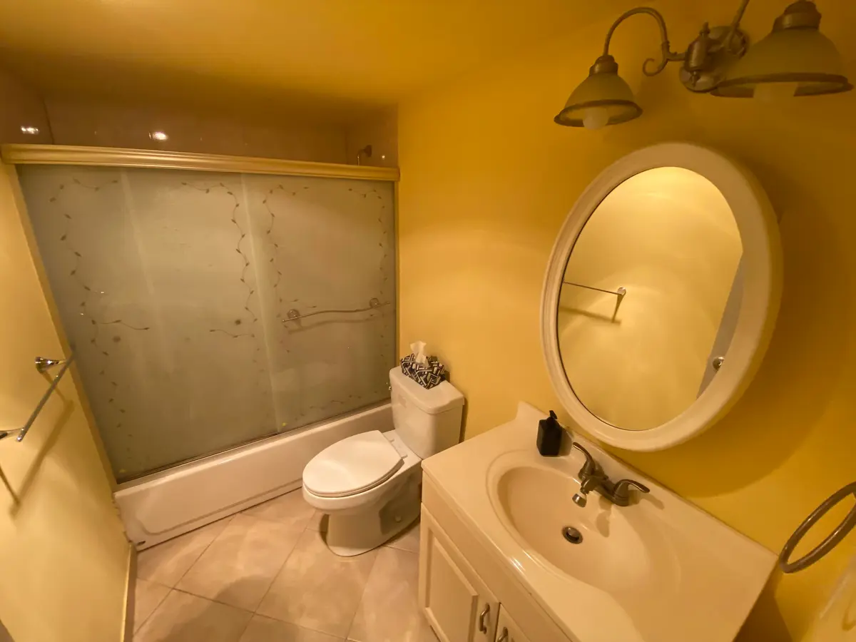 B209-Main Bathroom at 777 S Federal Highway 209B, Pompano Beach