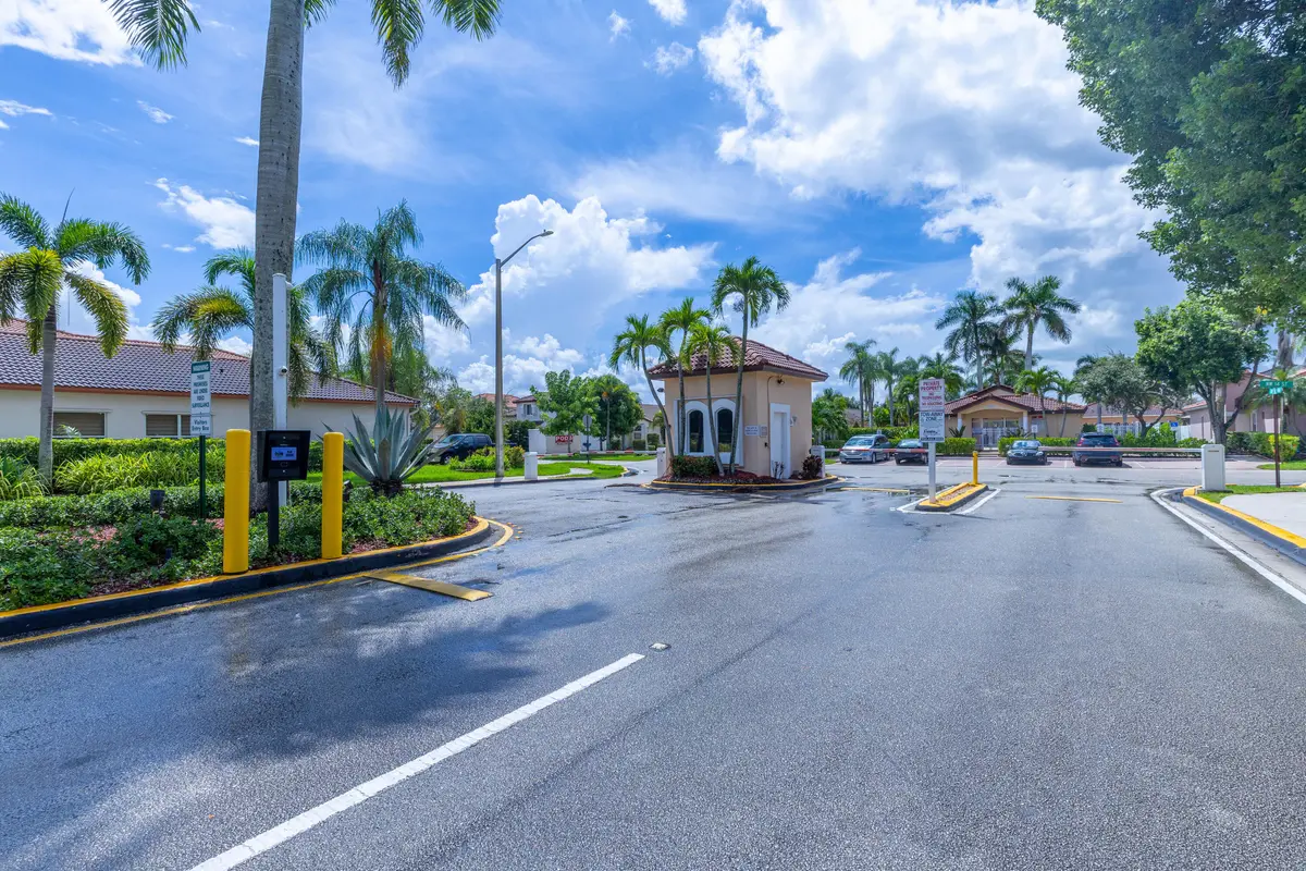 IMG_0261 at 19250 NW 12TH Manor, Pembroke Pines