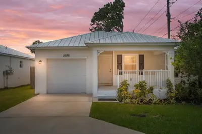 5078 SE ISABELITA Avenue, Stuart – Single Family Residence for rent