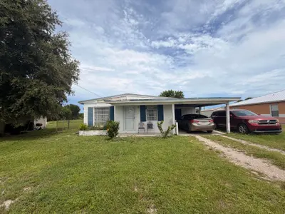 1906 N 16th Court, Fort Pierce – Single Family Residence for sale