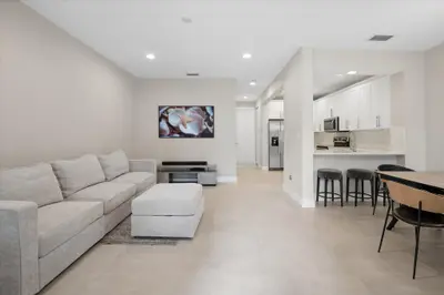950 Marina Del Ray Lane 4, West Palm Beach – Townhouse for sale