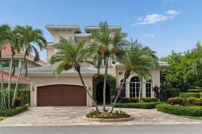 5332 Boca Marina Circle, Boca Raton – Single Family Residence for sale