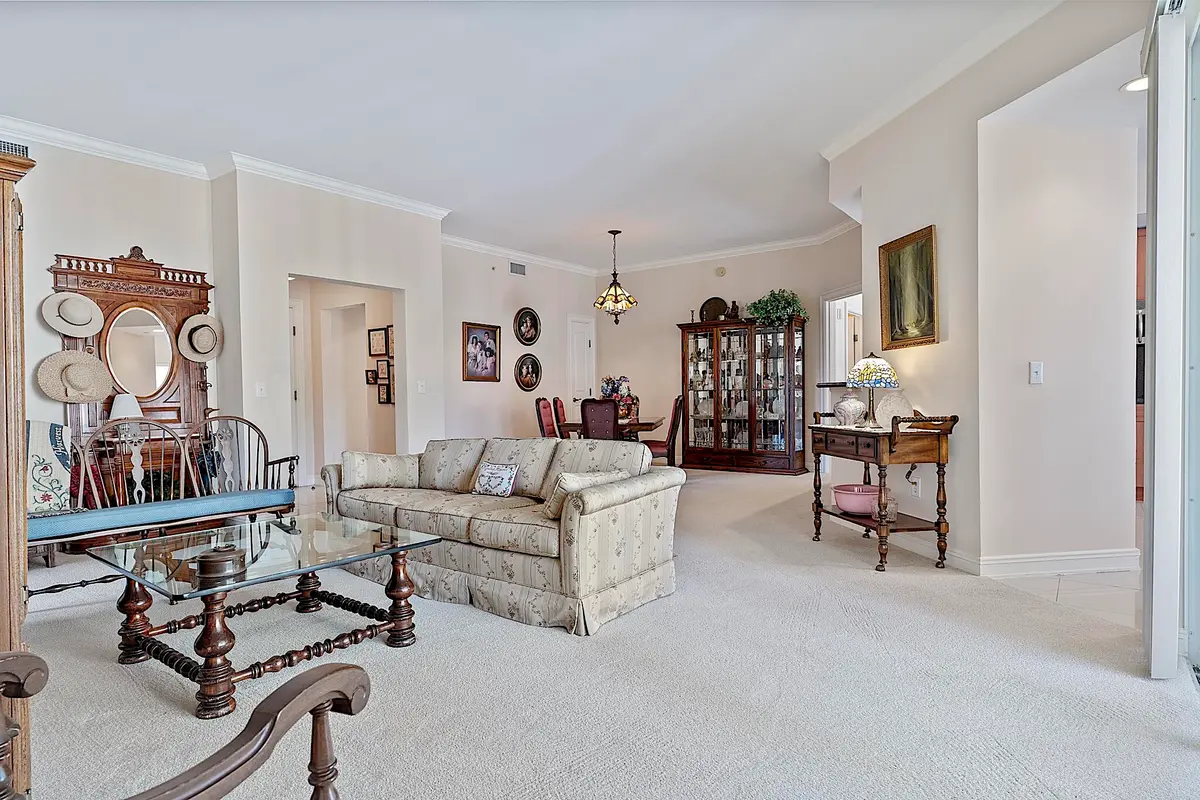 16100 Emerald Estates dr - 531 at 16100 EMERALD ESTATES Drive 397, Weston