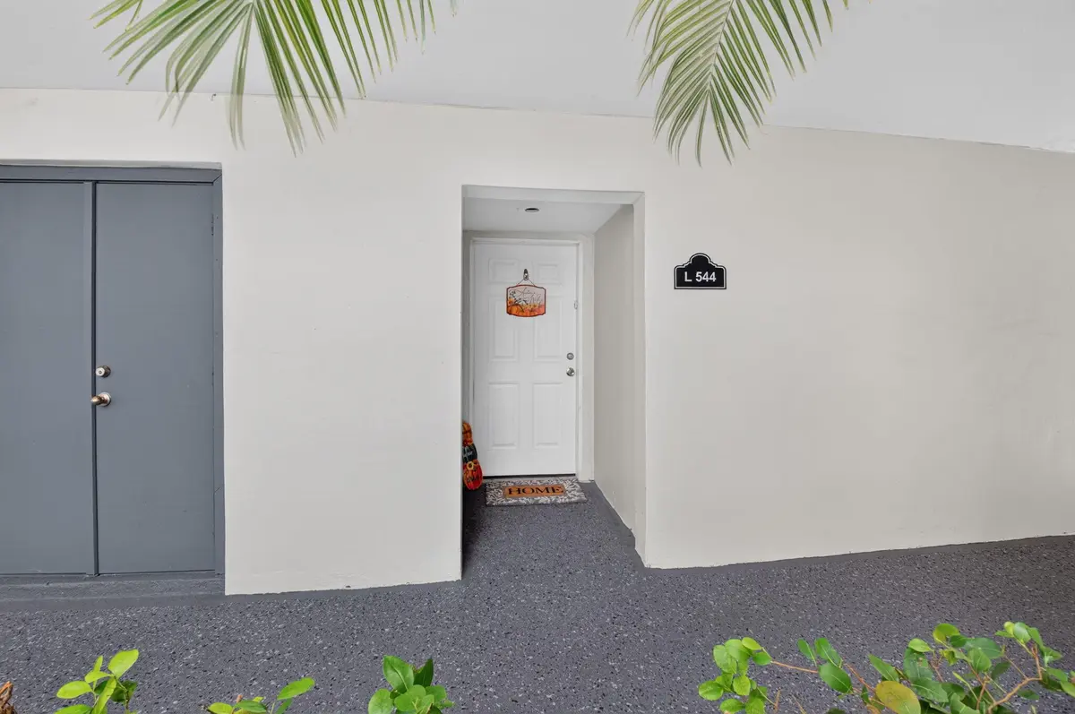 544 Piedmont L- Private Entry at 544 Piedmont L, Delray Beach