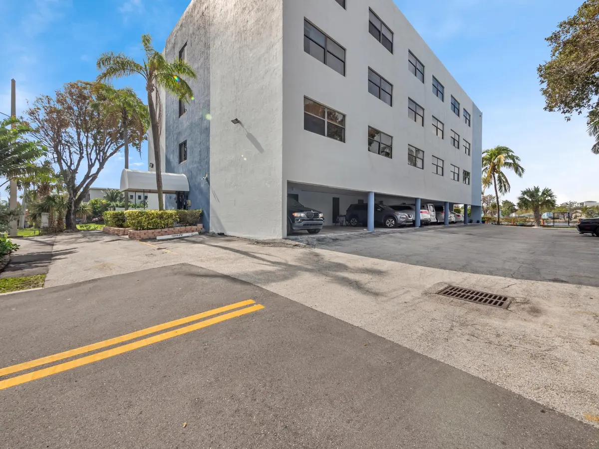 105 S RIVERSIDE Drive 102, Pompano Beach, FL – photo 3