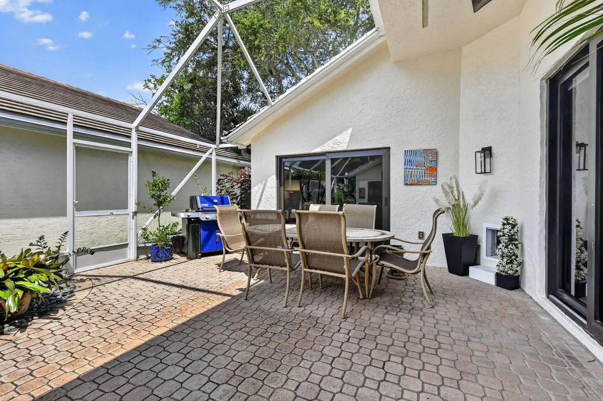 Screened Courtyard at 2865 N Clearbrook Circle, Delray Beach