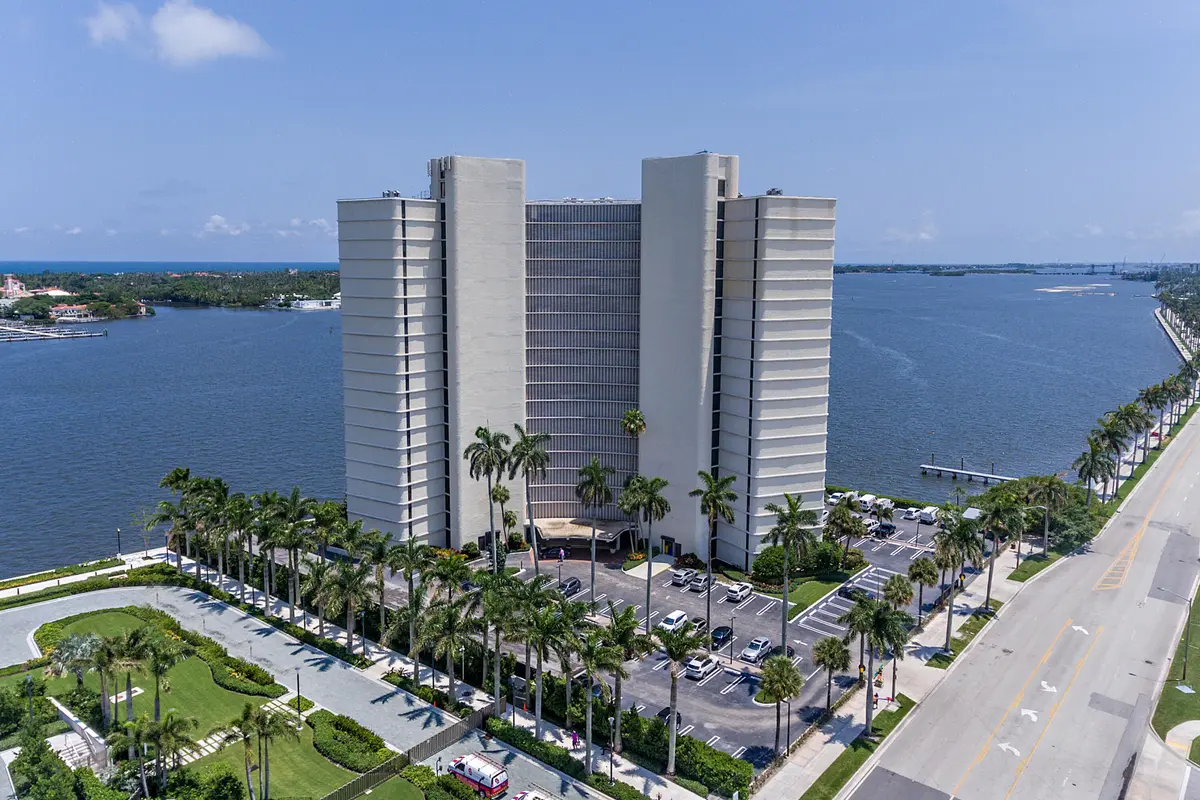 Trianon at 1200 S FLAGLER Drive 1105, West Palm Beach