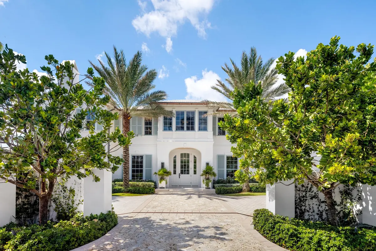 Front Entrance at 1540 S Ocean Boulevard, Palm Beach