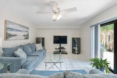 702 NW 98TH Circle, Plantation – Townhouse for sale