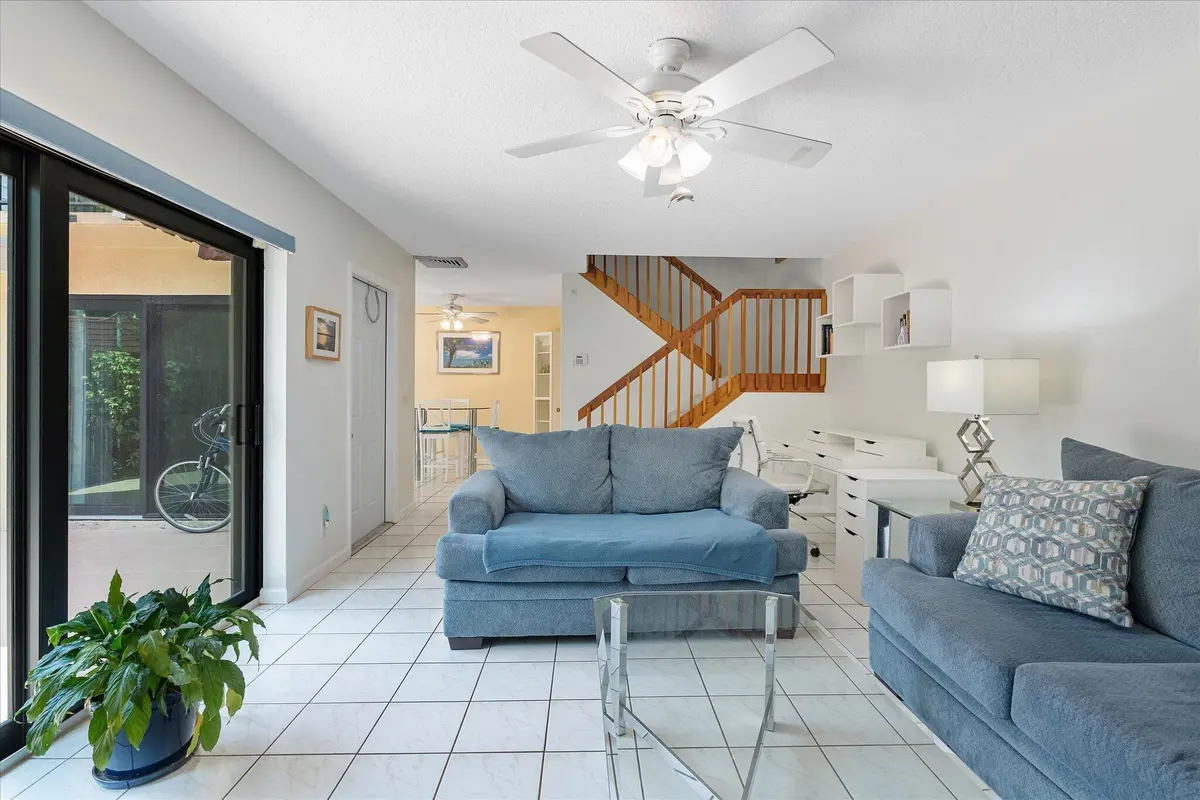 06-702 NW 98th Cir_006 at 702 NW 98TH Circle, Plantation