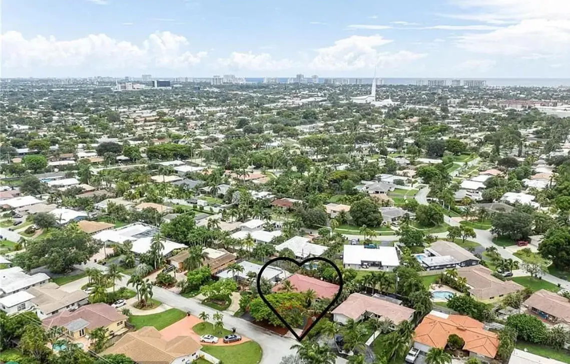 IMG_1261 at 5200 NE 18TH Terrace, Fort Lauderdale