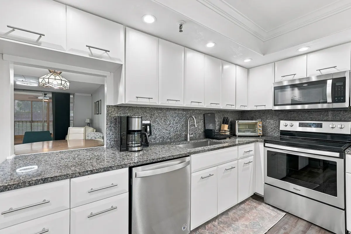 10_kitchen at 6400 NW 2ND Avenue 217, Boca Raton