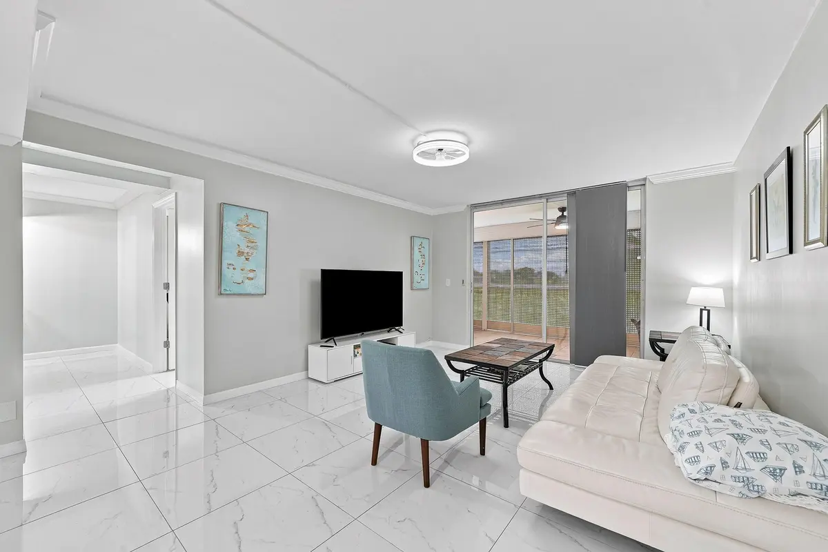 13_living room at 6400 NW 2ND Avenue 217, Boca Raton