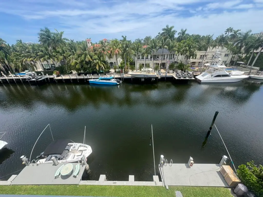 Dock at 180 Isle Of Venice Drive 433, Fort Lauderdale