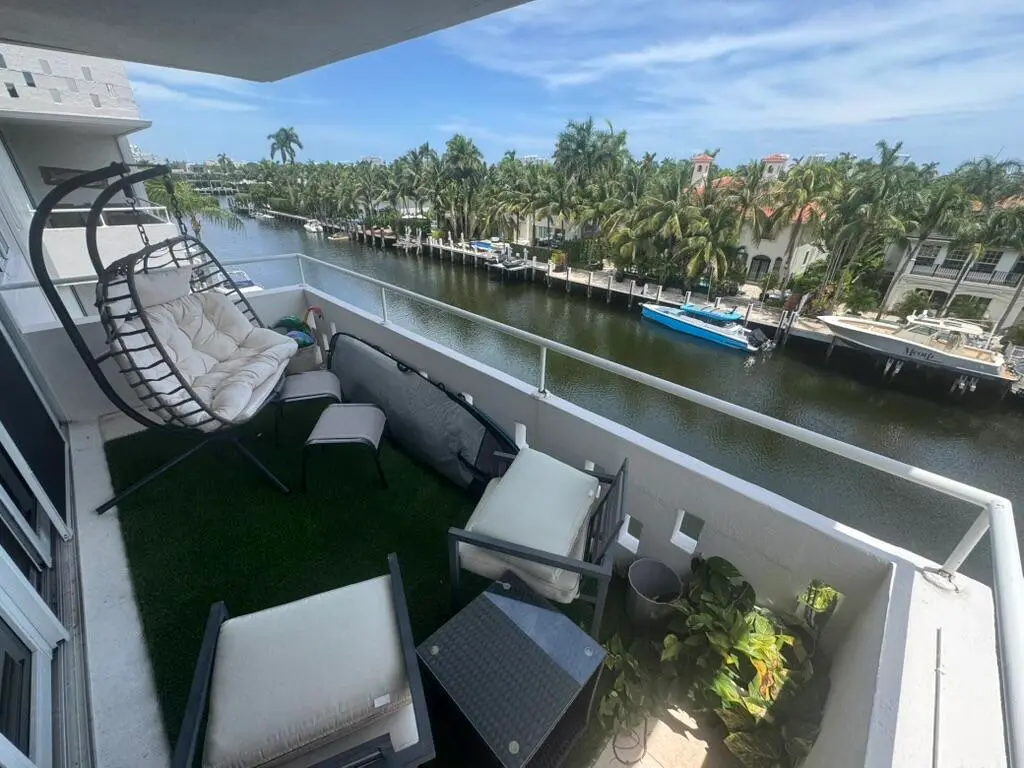Balcony at 180 Isle Of Venice Drive 433, Fort Lauderdale