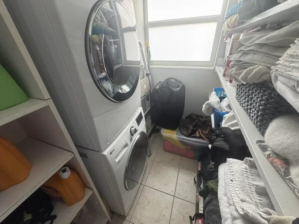Laundry at 180 Isle Of Venice Drive 433, Fort Lauderdale